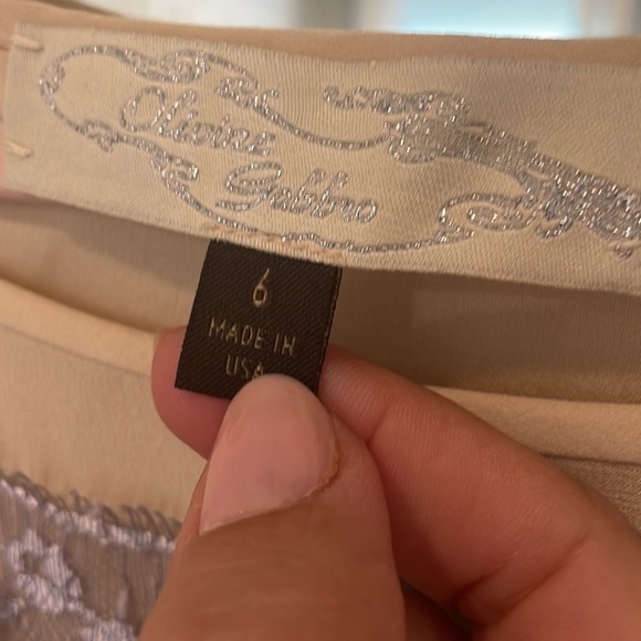 Olivine Gabbro Silk and Lace Blouse - Picture 6 of 11